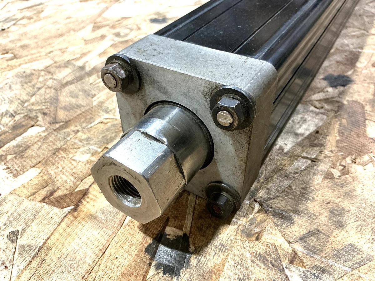 Used Thomson TC3BK32-7010B-350-MP2-FT1E Electric Cylinder FOR PARTS ONLY