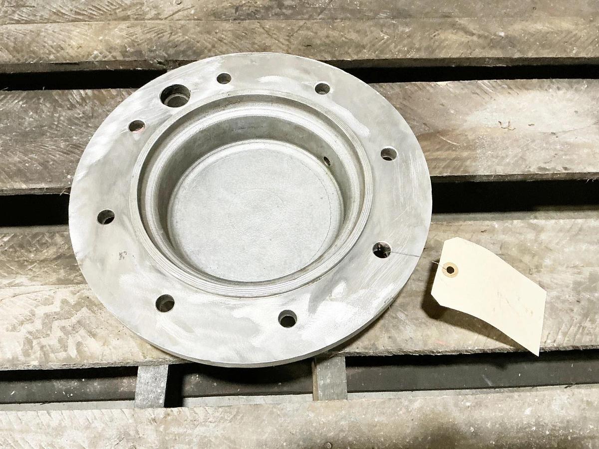 New Metso Paper 9N83039500 Outer Float End Bearing Cap Tending Side - No Box