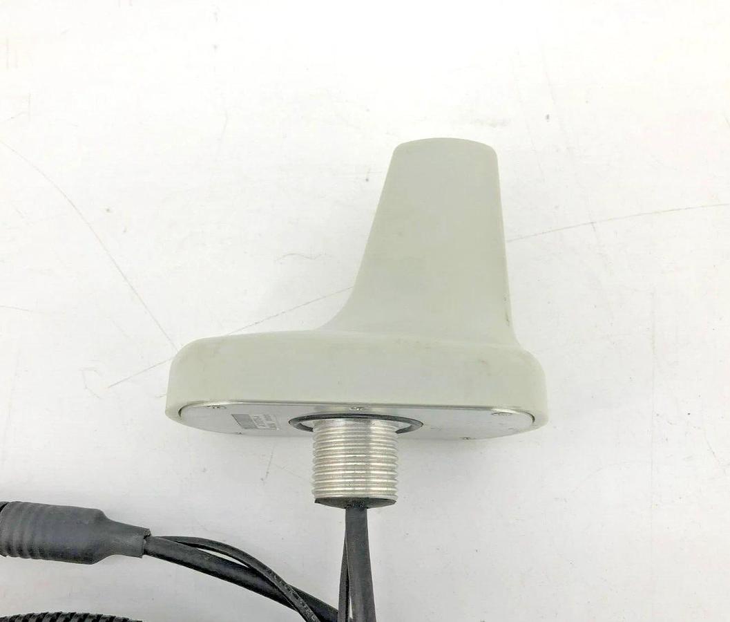 New AeroAntenna AT8075-4 GSM/GPS L1 Antenna