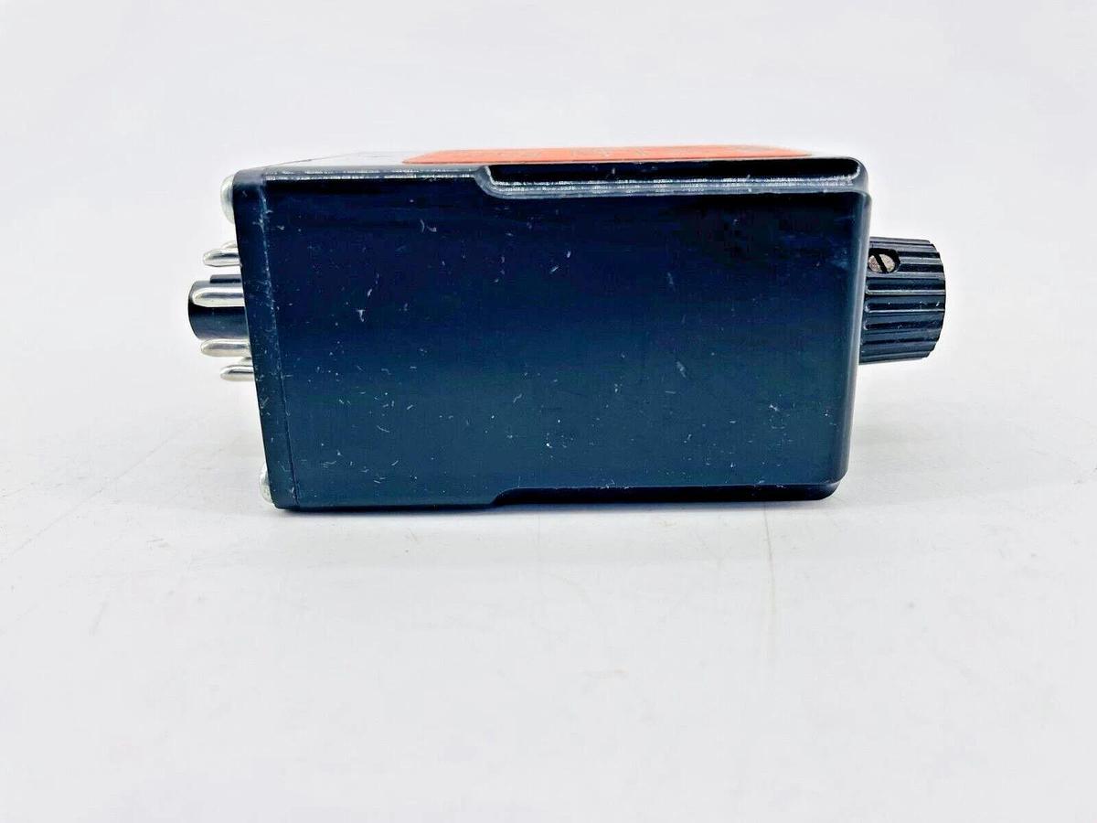 New PS Syracuse Electronics DLR-00405 Timing Relay 15 SEC 230VAC 10A