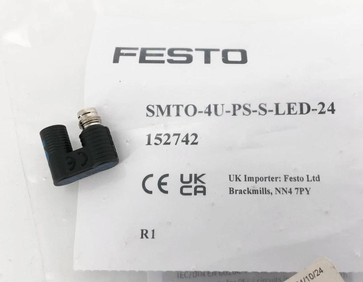 New Festo SMTO-4U-PS-S-LED-24 Inductive Proximity Switch 152742 - No Box