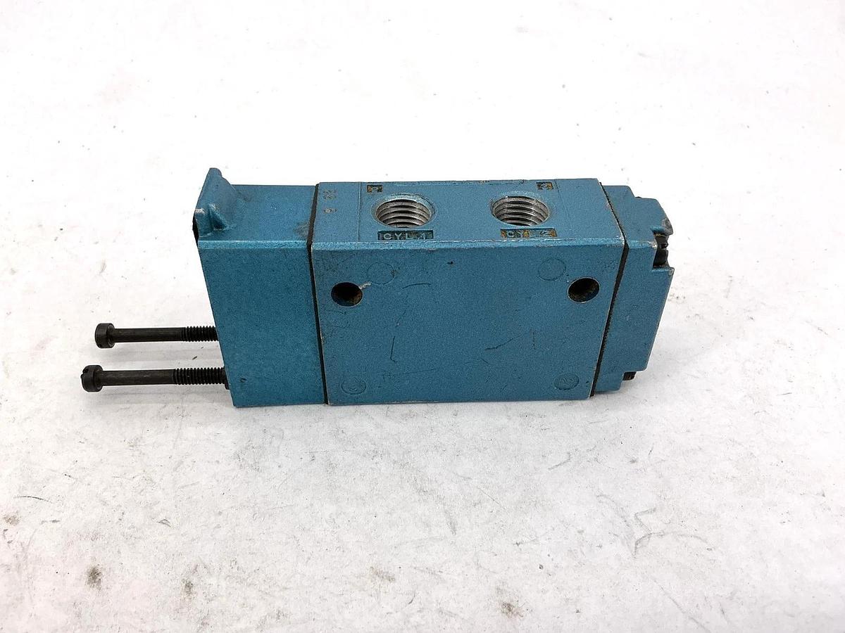Used MAC Valves 811C-PM-111CA-152 Solenoid Valve Pressure: Vacuum To 150PSI