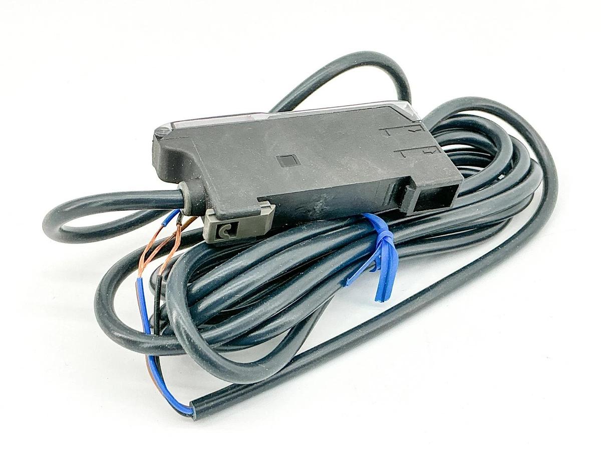 New Omron E3X-DAB41-N 2M Sensor 12-24VDC