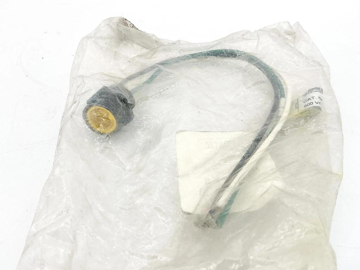 New Lot of 2 Brad Harrison 1R3006A20A120 Cordset 600V 1300130202 40909
