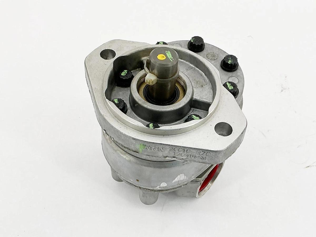 New Eaton 26010-RZC Hydraulic Gear Pump - No Box