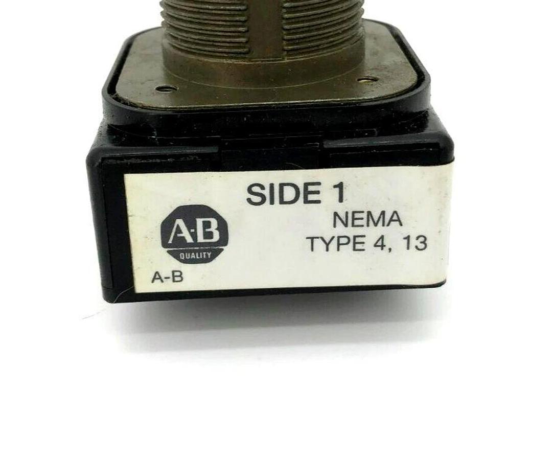 New AB Allen Bradley 800T-T2J4 Ser. T Toggle Switch