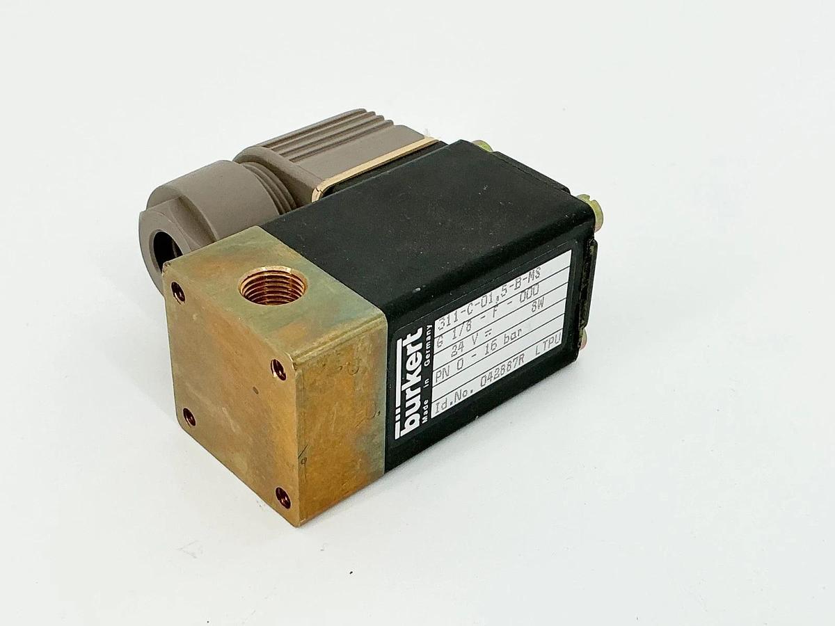 New Burkert 311-C-01.5-B-MS Solenoid Coil 24V 8W 16Bar -No Box