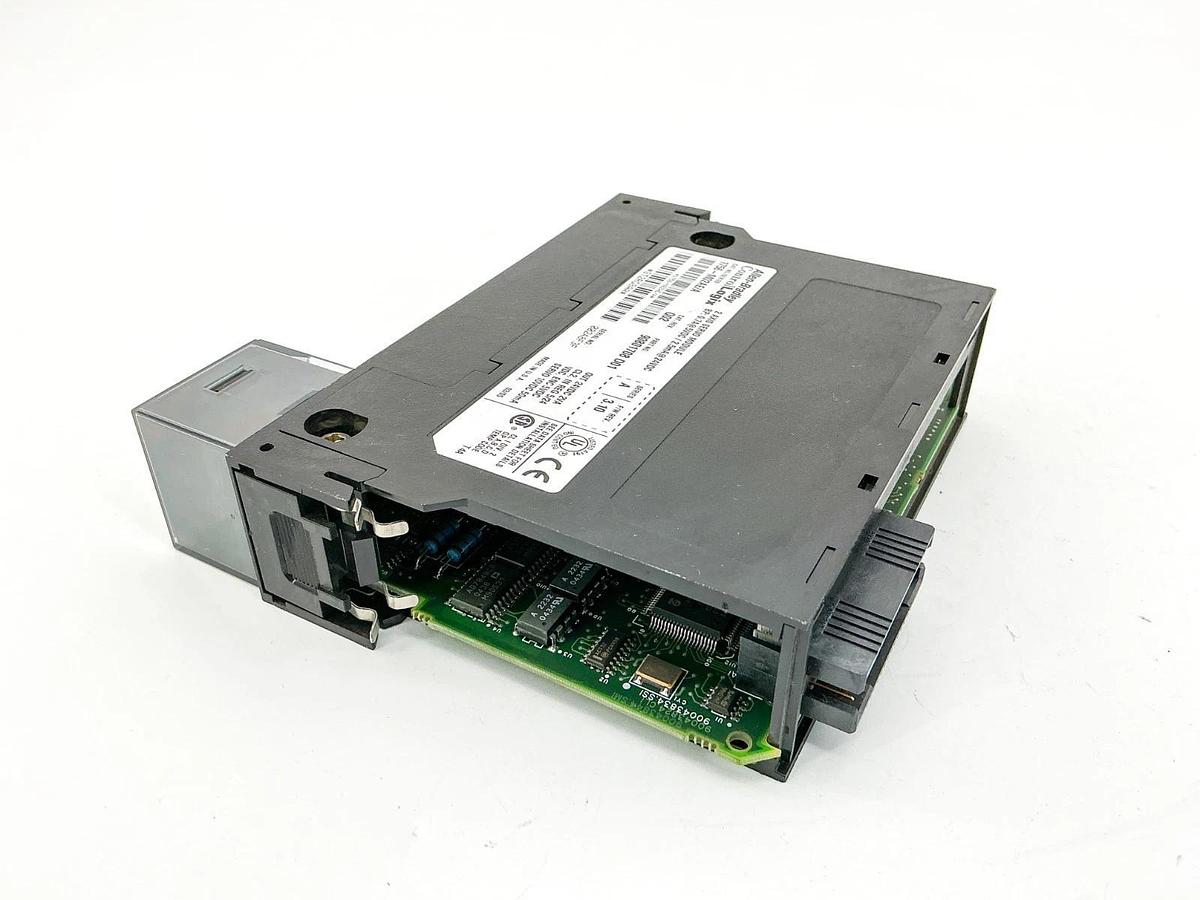 New Allen Bradley 1756-M02AE/A ControlLogix 2 Axis Servo Module 240V 0.7A Ser.A