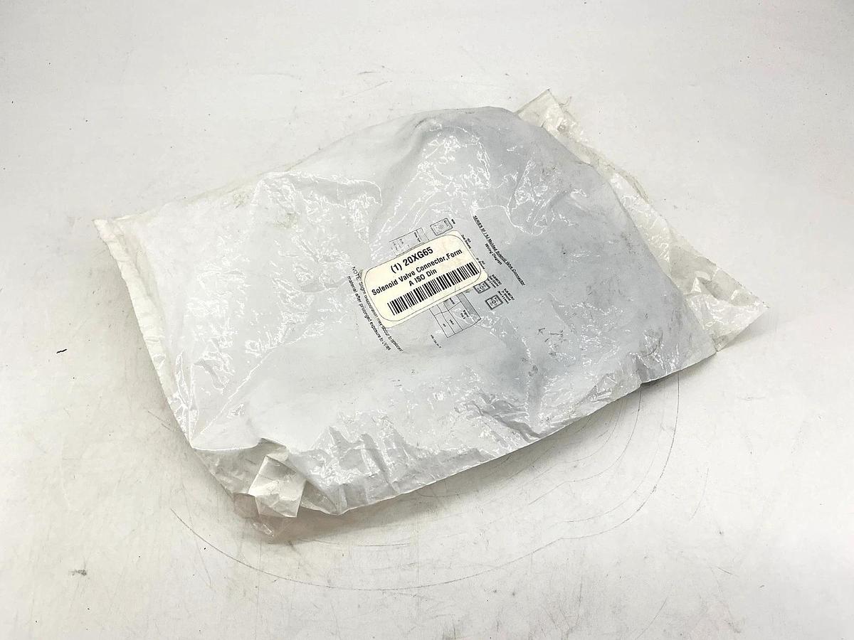 New Unbranded 20XG65 Ser 5F/5J Molded Solenoid Valve Connector Form A ISO Din