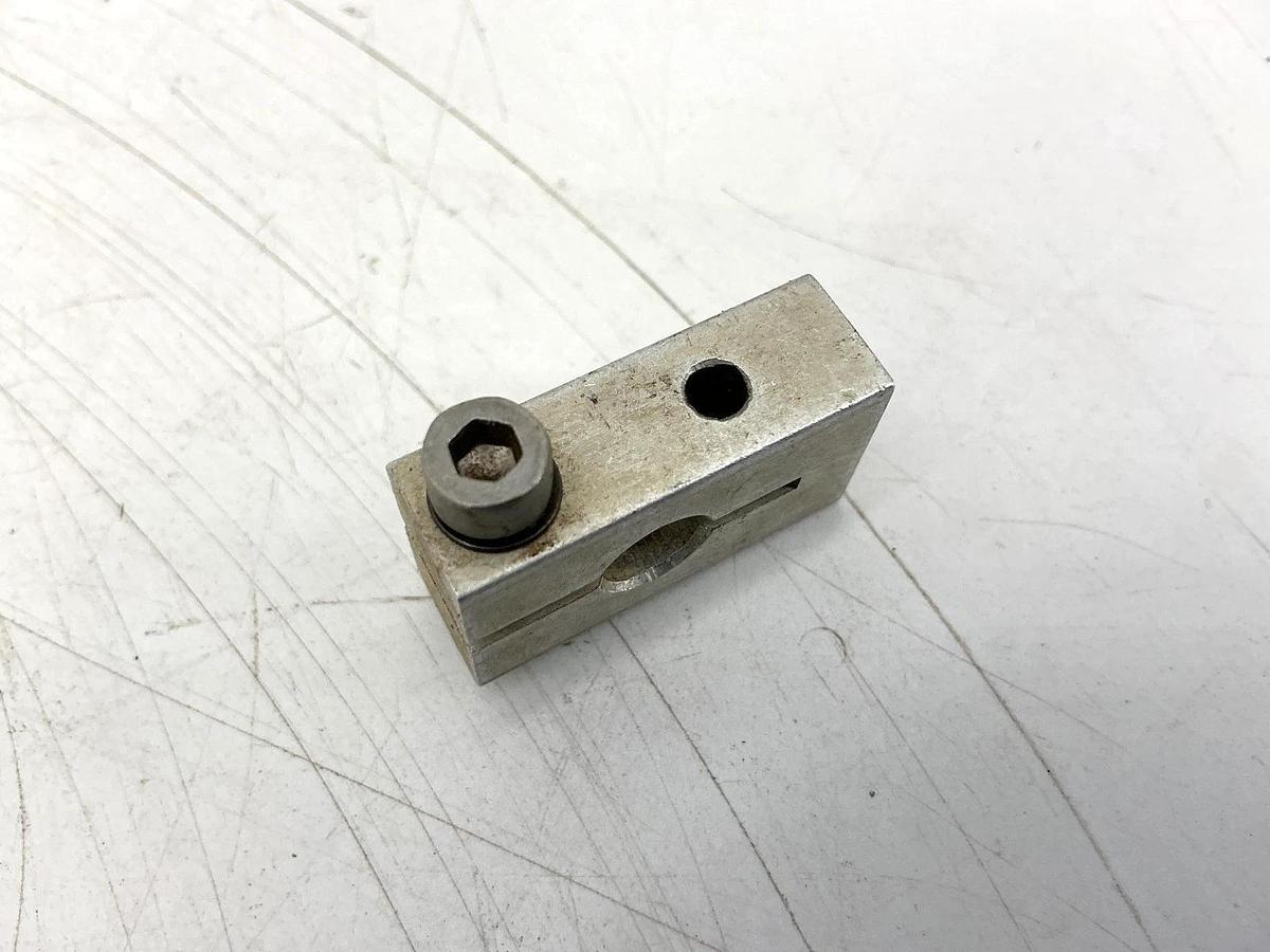 Used Lot of 7 Eaton Cutler-Hammer E50KL556 Adjustable Rod Lever Clamp Accessory