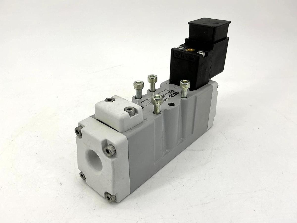 New Parker H1EWXBBL49C Solenoid Valve 145PSIG 24VDC 1W Coil 65V 50/60HZ