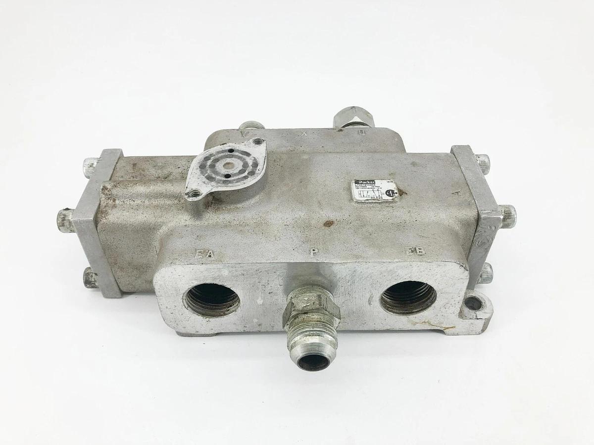 Used Parker L7057910253 Solenoid Valve 110-120V 50-60Hz 140psig