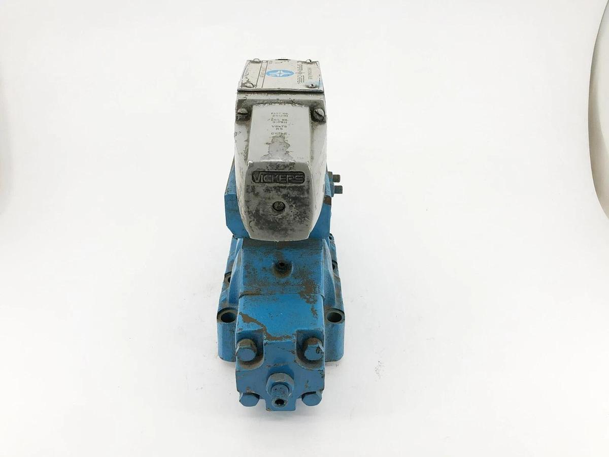 Used Sperry Vickers DG5S4-066C-51 Pilot Operated Directional Control Valve 115V