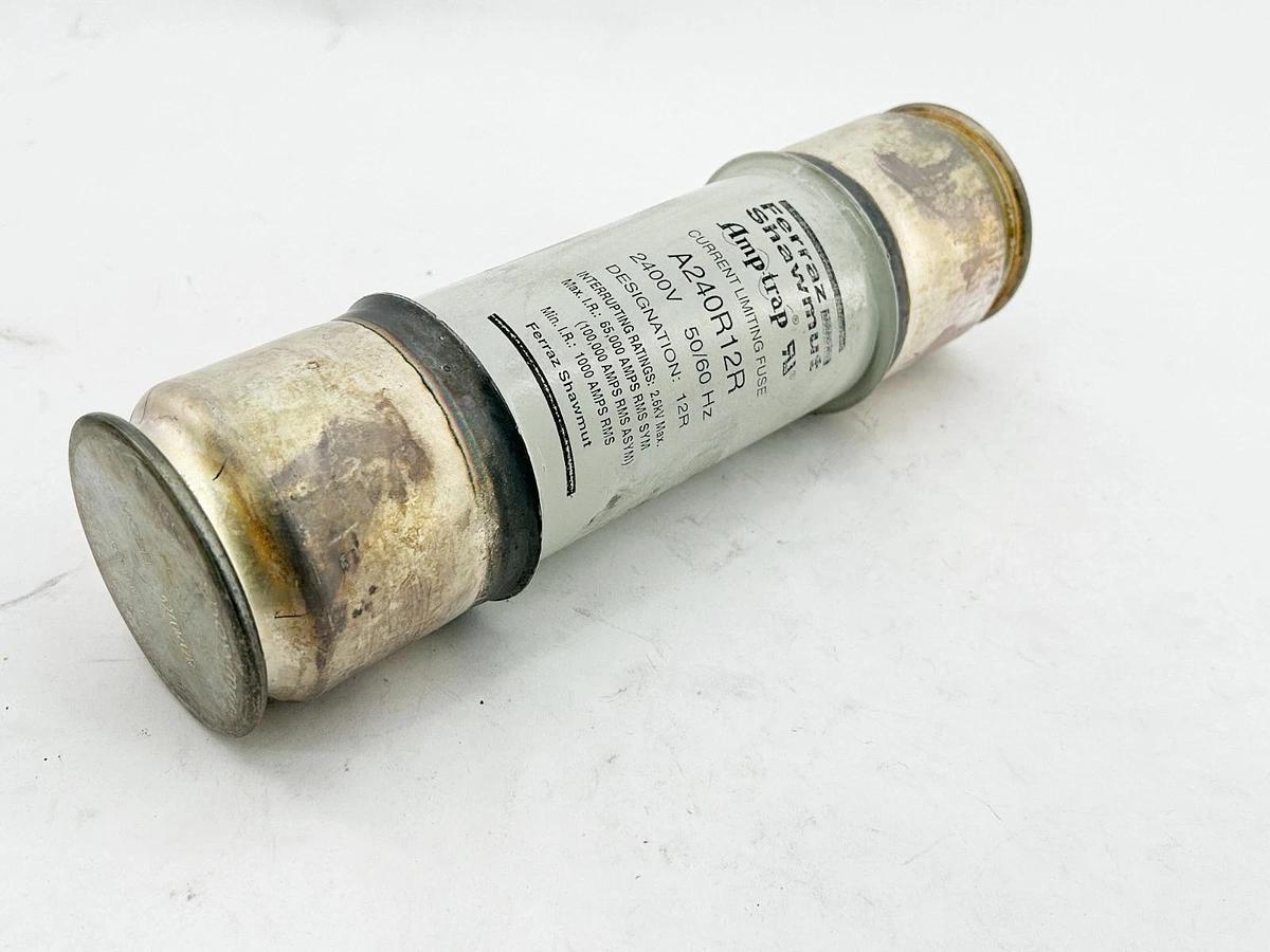 New Ferraz Shawmut A240R12R Current Limiting Fuse 2400V 2400V 50/60Hz