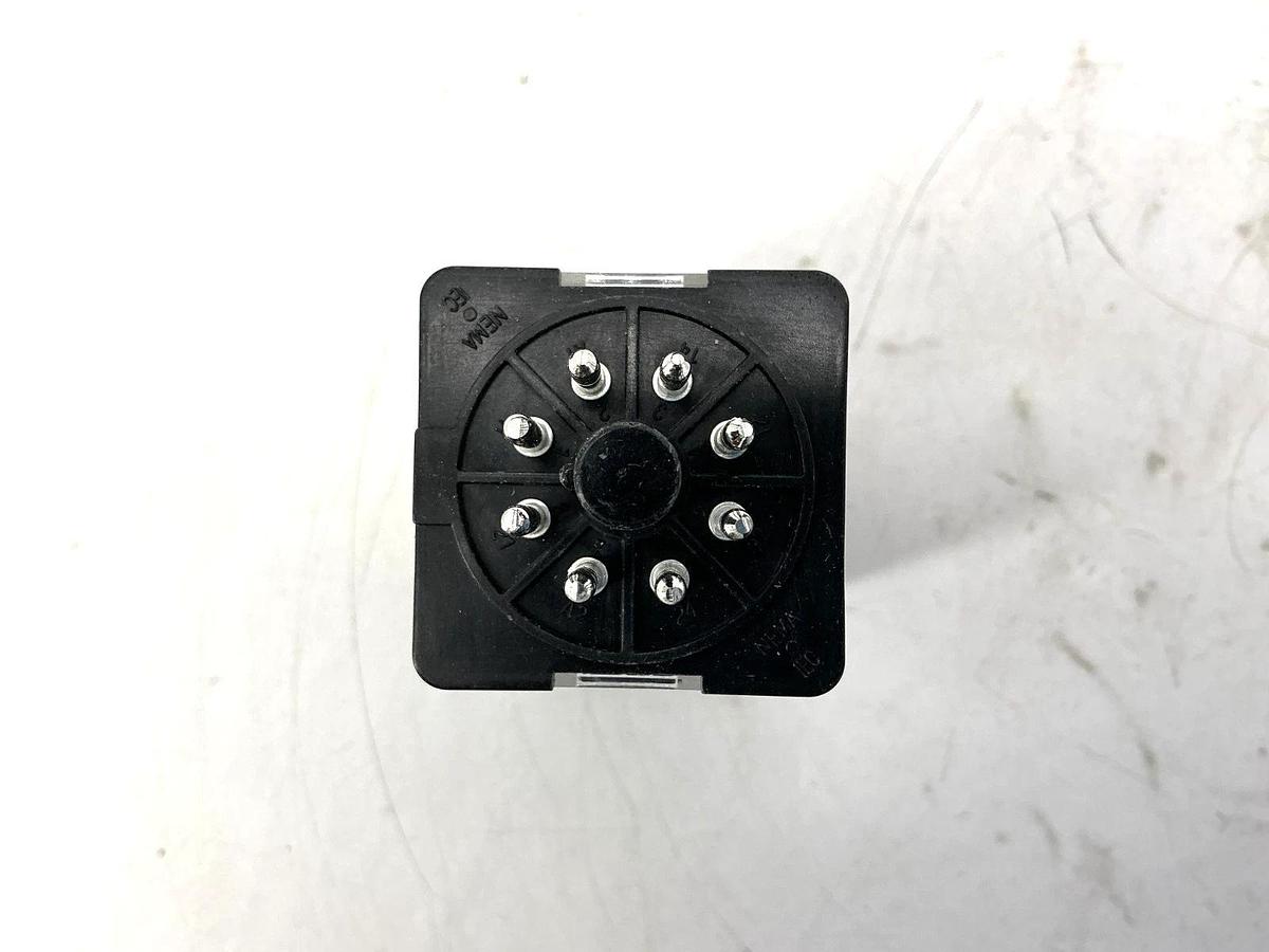 New Eaton D3RF2T1 DPDT Octal Relay Full Feature Coil: 24V 8-Pin 3-4154-0005A