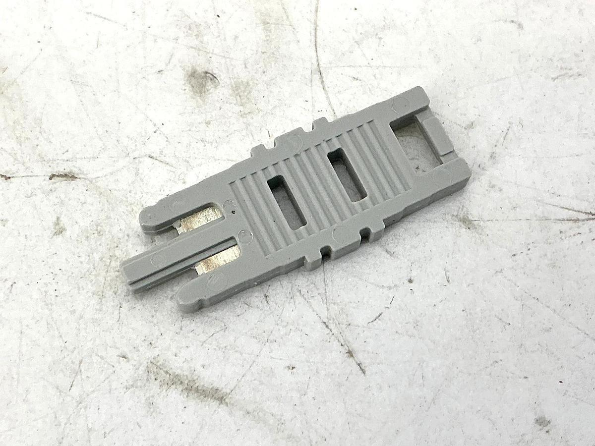 Box of 50 New Allen Bradley 1492-DPL Ser A Disconnect Plugs Gray 1492DPL