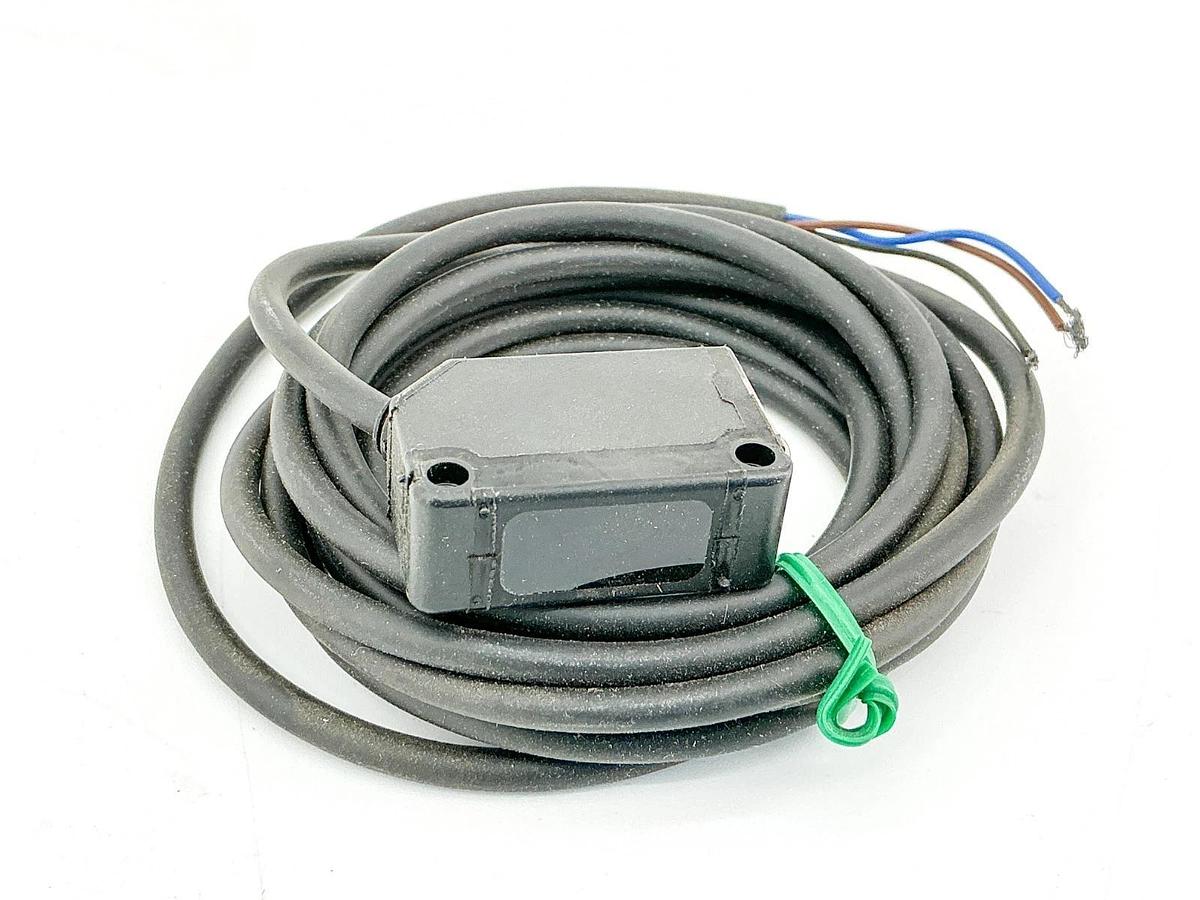 New SunX CX-22 Photoelectric Sensor UCX22 - No Box