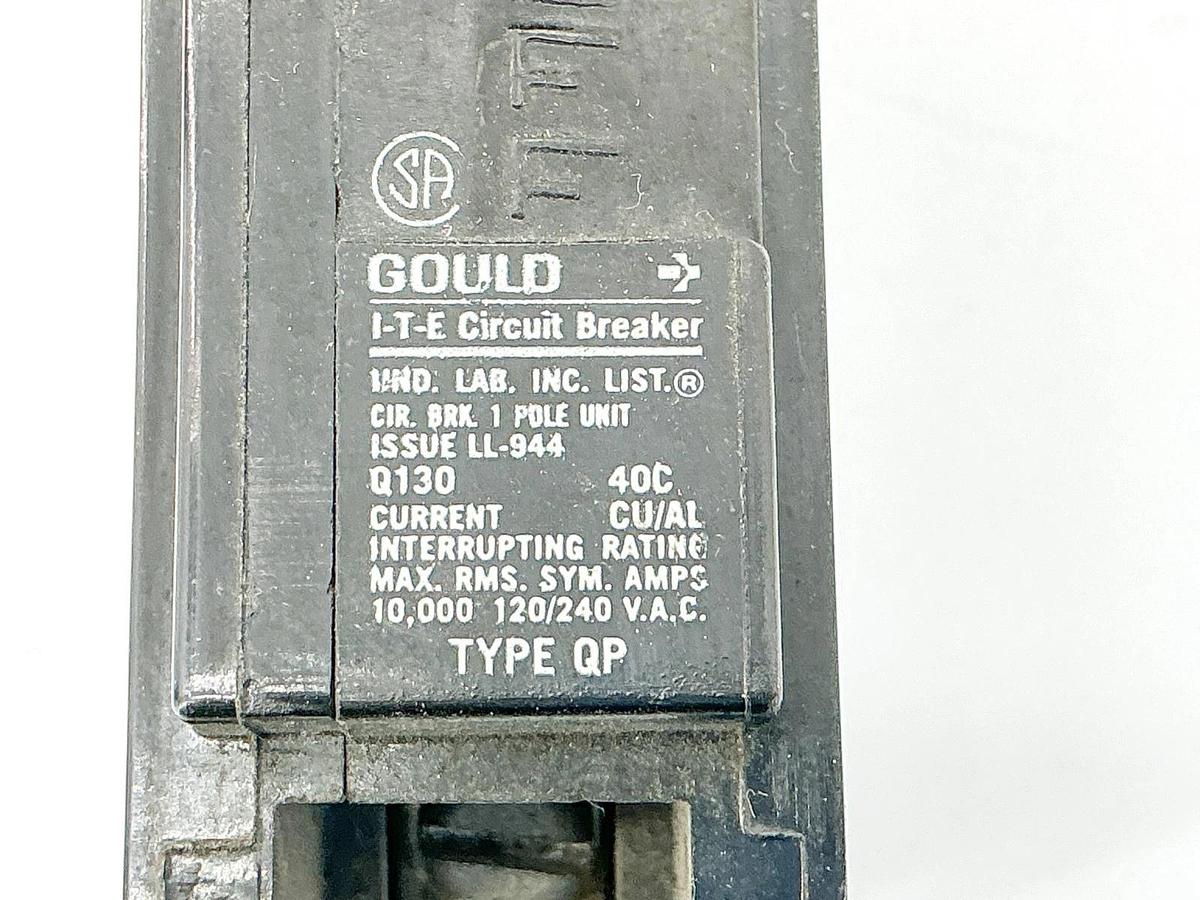 Used Lot of 6 Gould Q130 Circuit Breakers 30A 120/240V 1 Pole Type QP