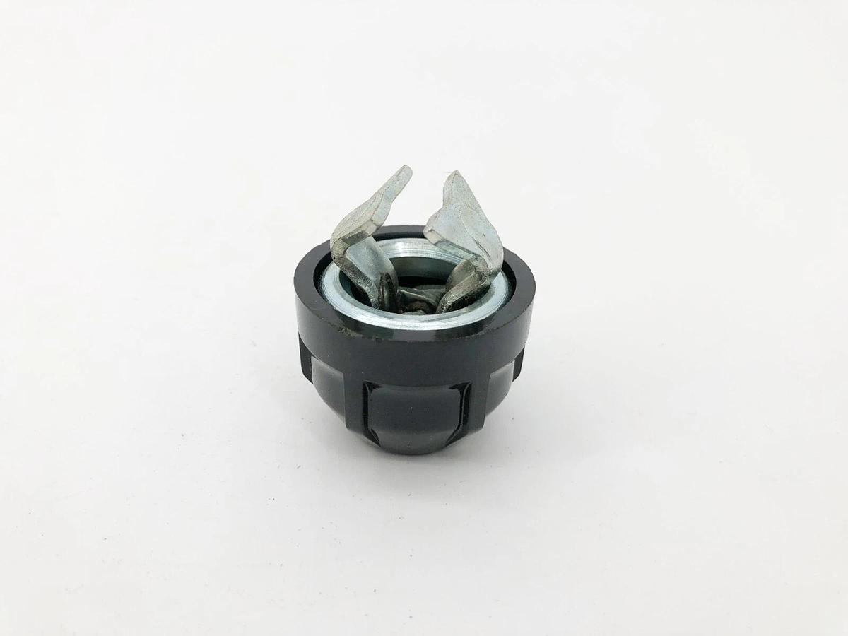 New Gould 32-005G Fuse Clip Clamp 200A 250-600V Size 6