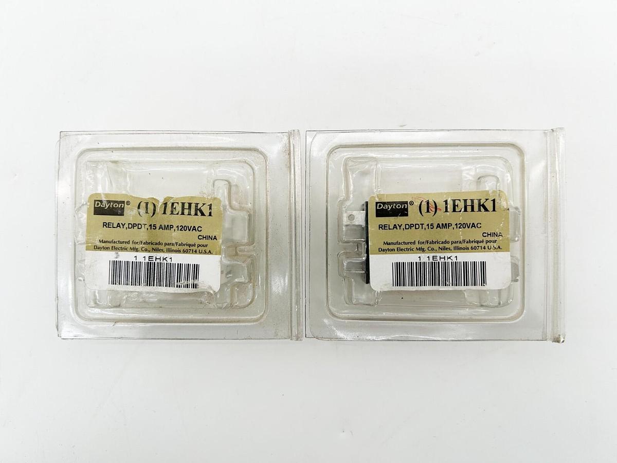 New Lot of 2 Dayton 1EHK1 Relay 8 Blade Plug in DPDT 120Vac 15A