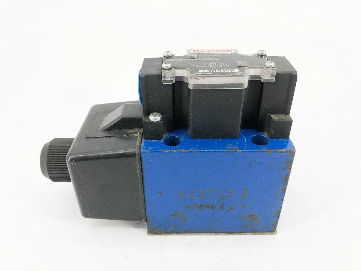 New Rexroth R900713654 Direct Acting Solenoid Valve 120V Coil