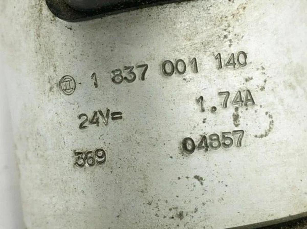 Used Bosch 0810001825 Hydraulic Valve 315bar 24V 1.74A 081WV10P1M1068WS024/00D0