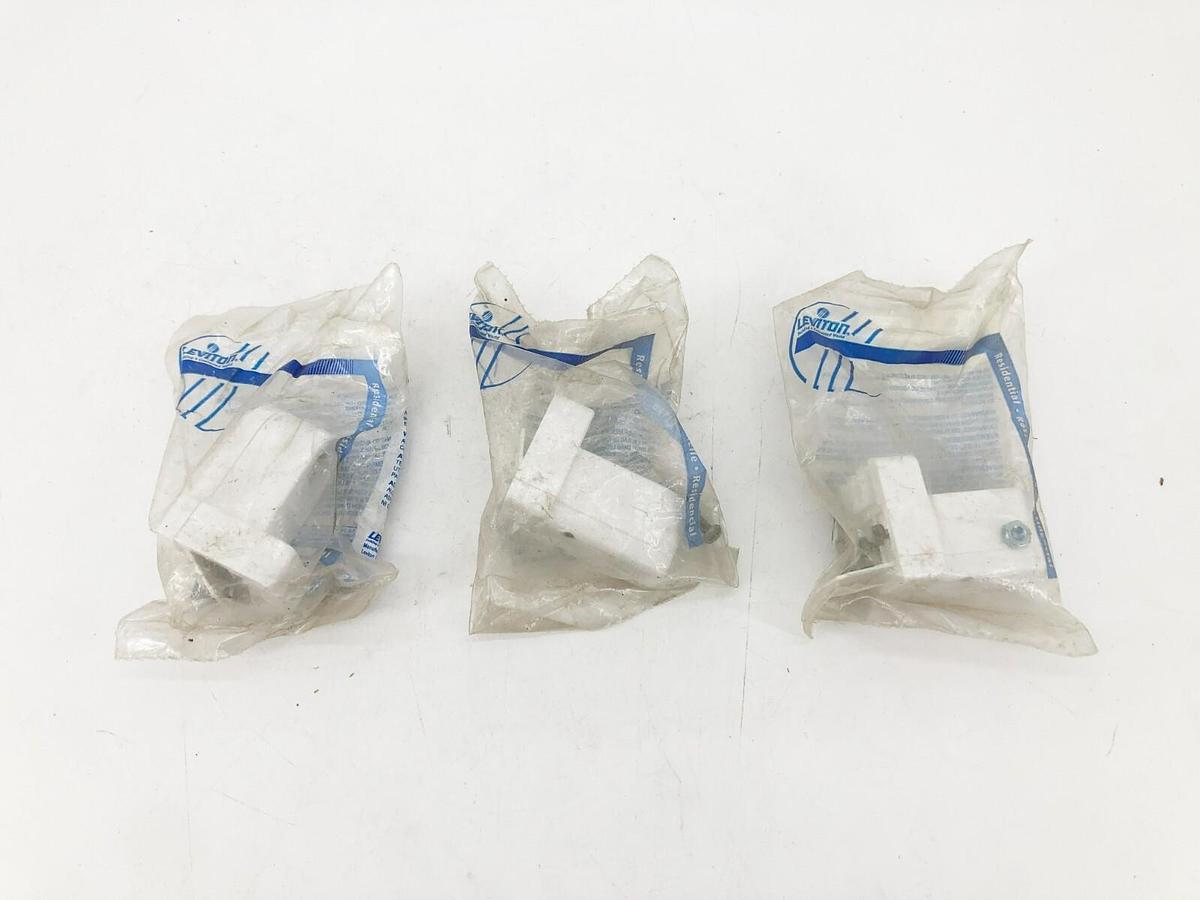 Lot of 3 New Leviton 5C400 Fluorescent Lamp Holders T-8 T-12 660W 600V