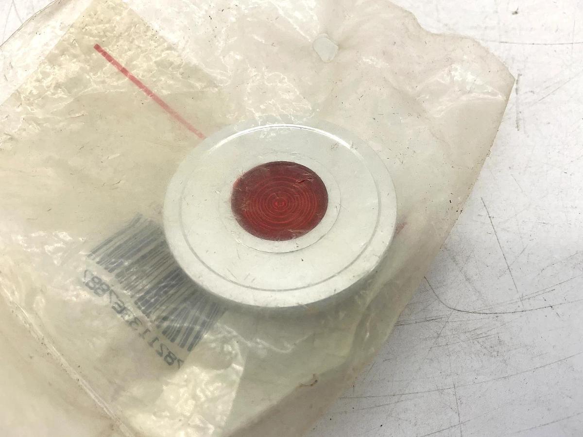 New Cutler-Hammer 10250TC65 Ser A1 Pushbutton Push-Pull Lens Red