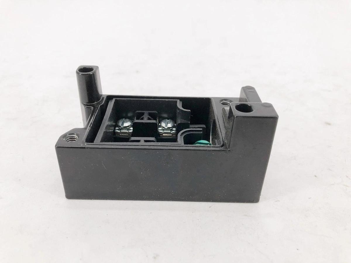 New Honeywell Microswitch MPB20 Limit Switch Receptacle 1/2" 4 Terminal