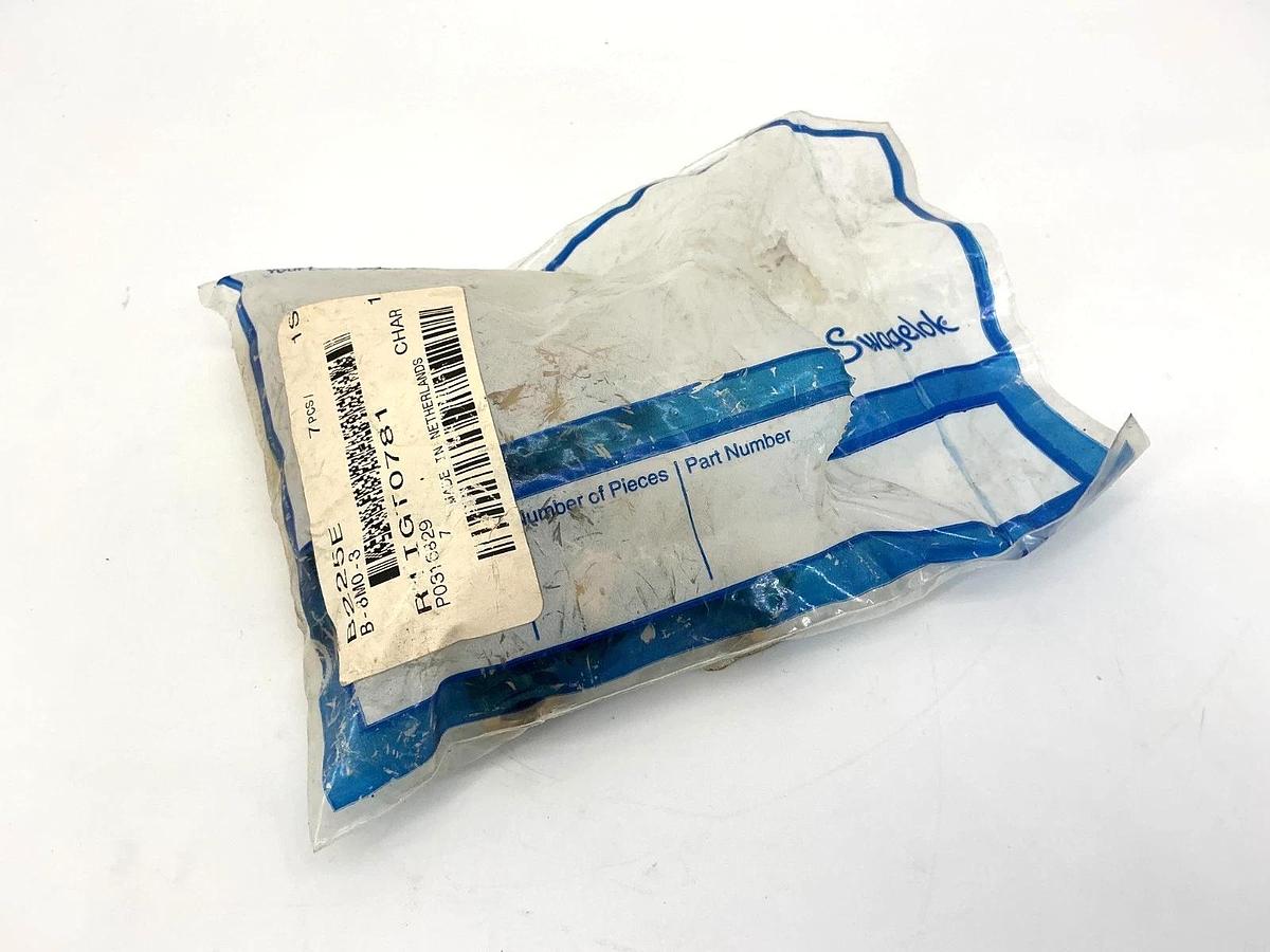 Bag of 6 New Swagelok B-8M0-3 Brass Tube Fitting Union Tee 8mm Tube OD