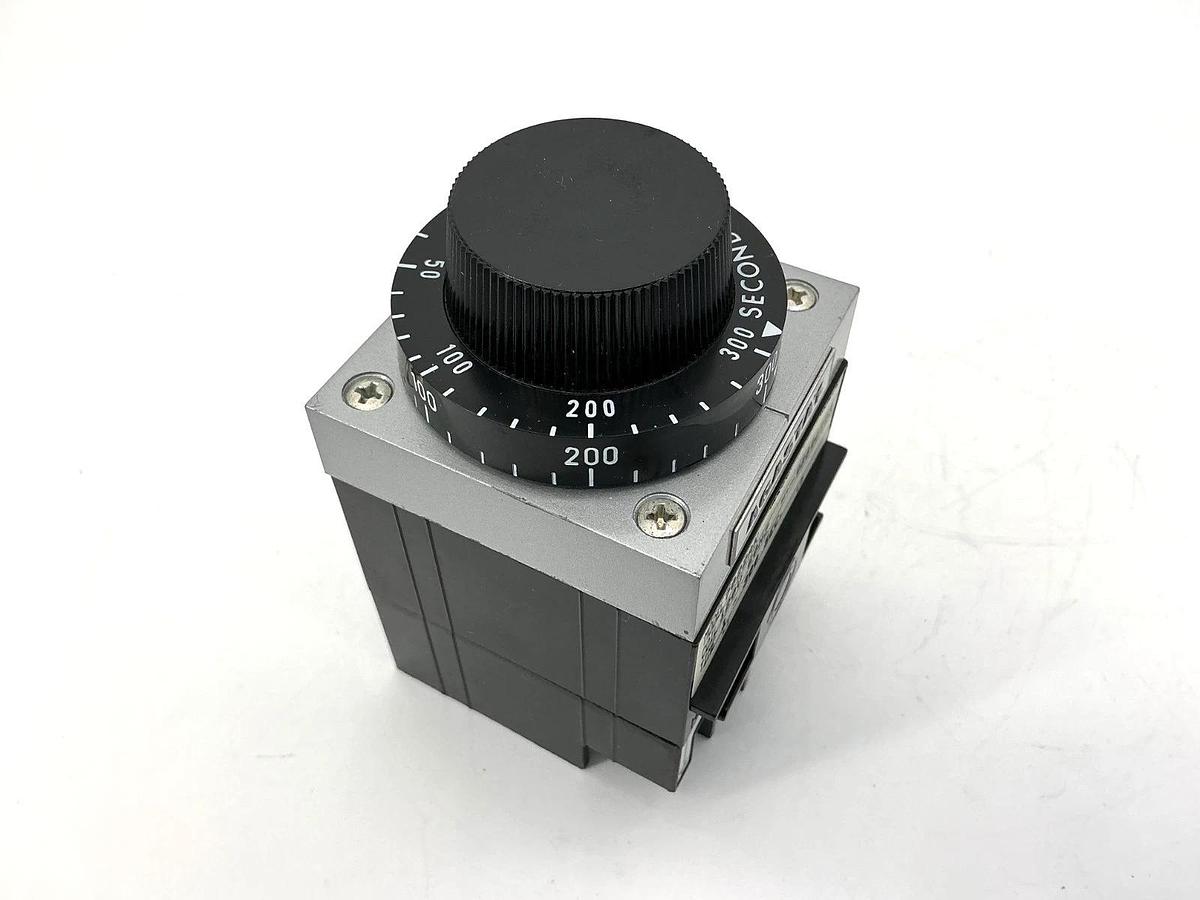 New AGASTAT 7022AK Time Delay Relay 1-300sec 10A 240V Coil 120VAC 60HZ - No Box