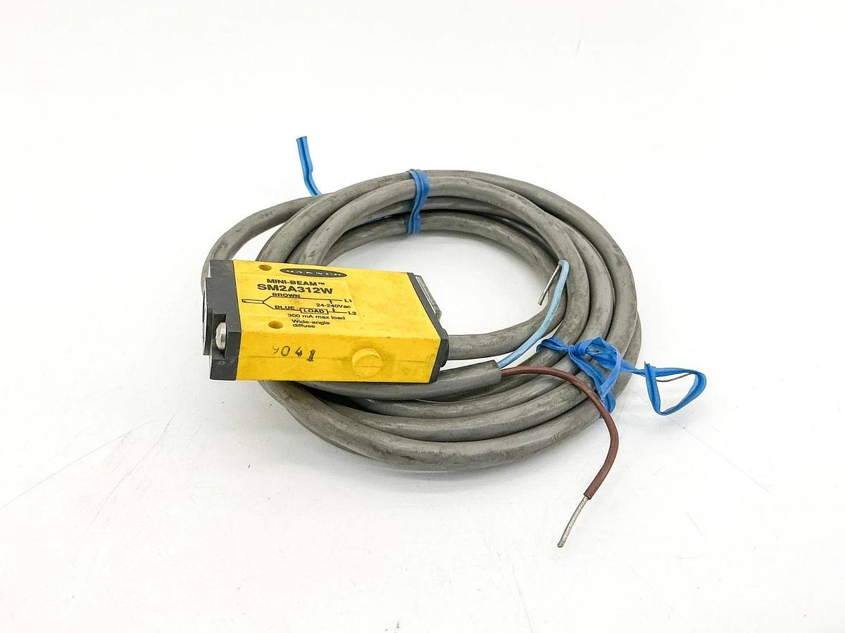 New Banner SM2A312W Mini-Beam Photoelectric Sensor 24-240VAC 26264- No Box
