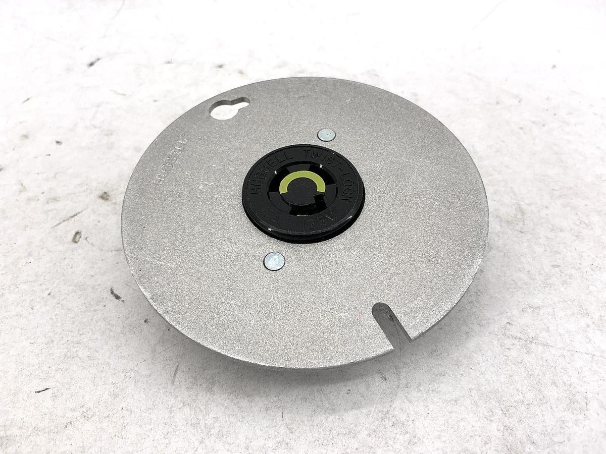 New Hubbell HBL4711 Single Recep On 4" Metal Twist-Lock 2-Pole 15A 125V