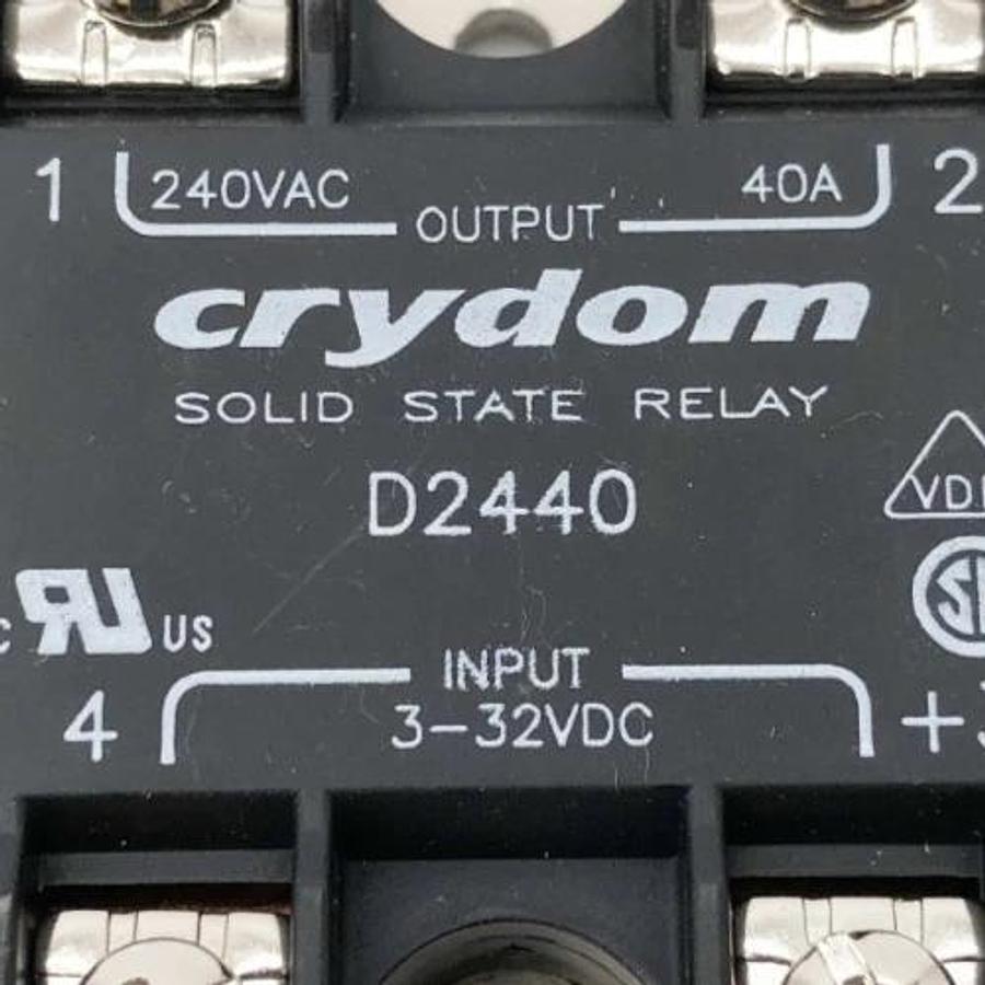 New Crydom D2440 Solid State Relay 25A 240V