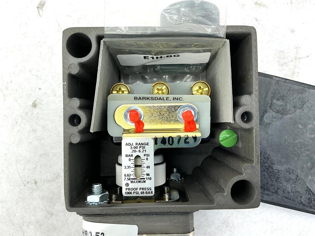 New Barksdale E1H-H90-F2 Pressure Switch 1000PSI .207-6.21 BAR 69.0 BAR 10A 600V