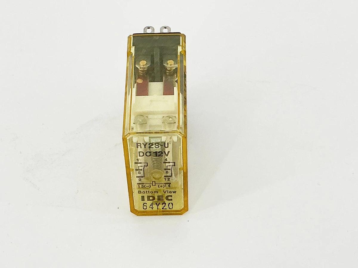 New Lot of 2 IDEC RY2S-UDC12V Relay 12VDC 3A 8Pin - No Box