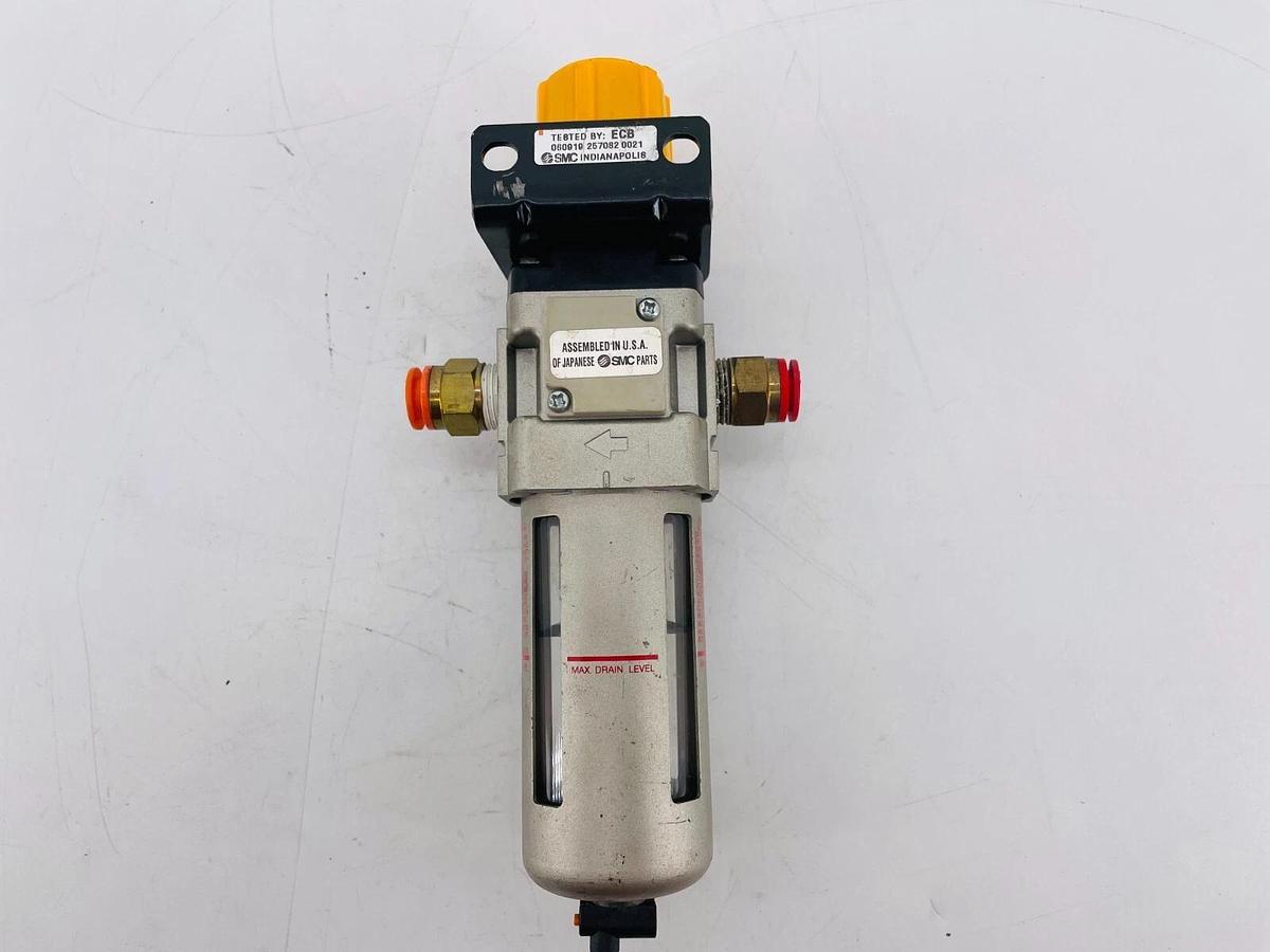 Used SMC US18698 Filter Regulator 0-60PSI