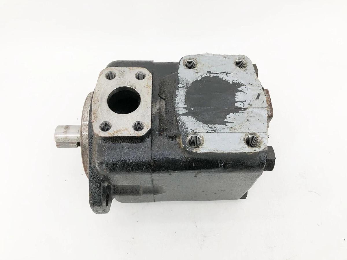 New Vickers 45V50A-1C22R Hydraulic Vane Pump 1- 5/16" Shaft 02-137144-3