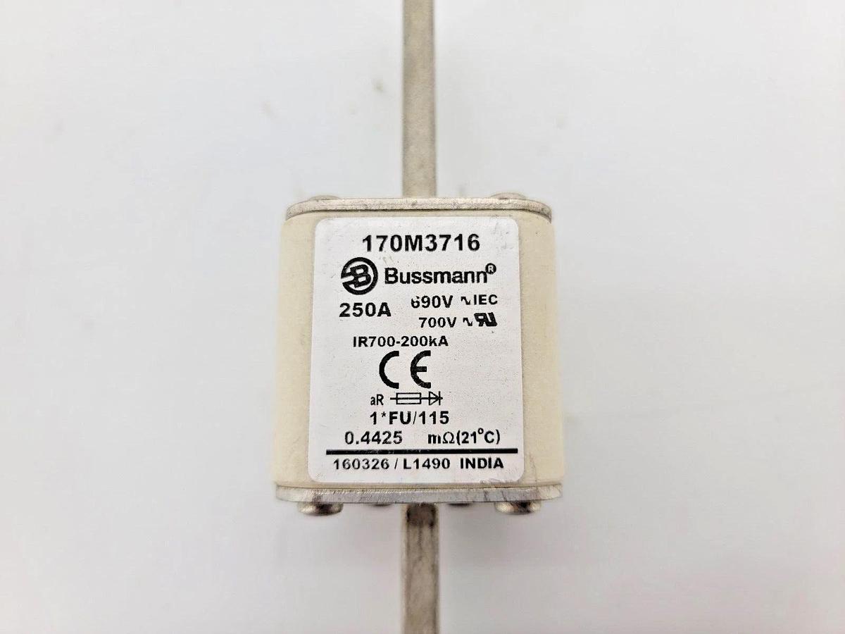 New Bussmann 170M3716 High Speed Fuse 250A 690VAC