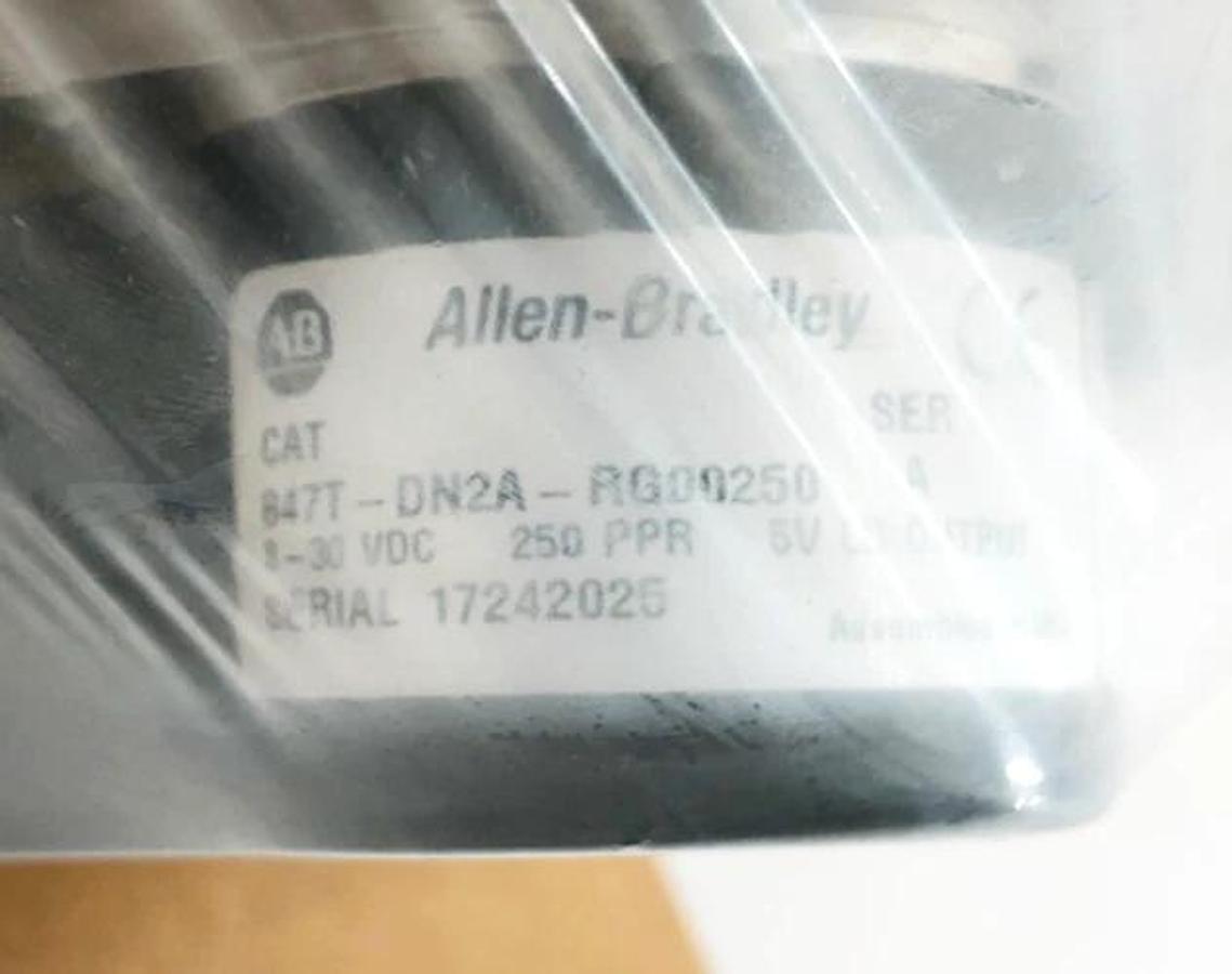 New Allen-Bradley 847T-DN2A-RG00250 Incremental Encoder 8-30VDC 3/8" Shaft