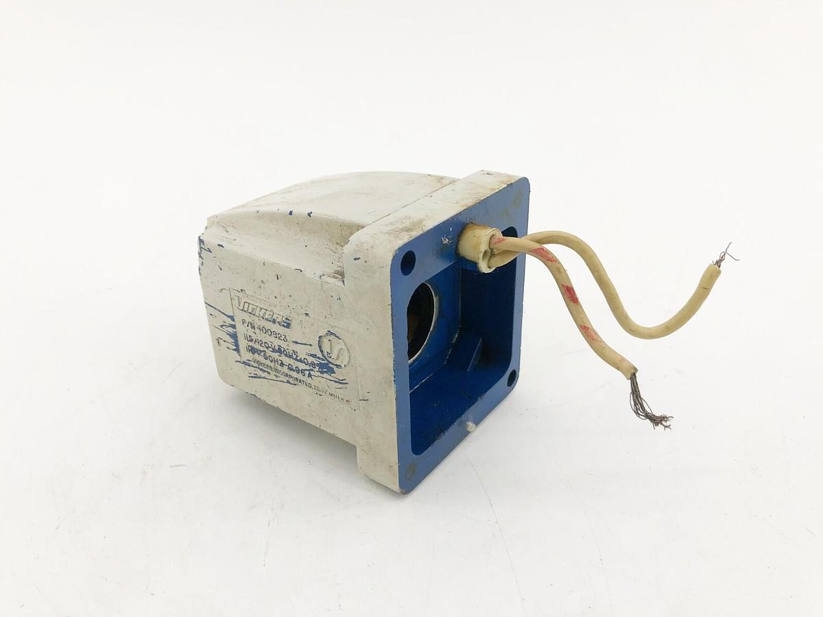 Used Vickers 400823 Solenoid Coil 120V 0.8A