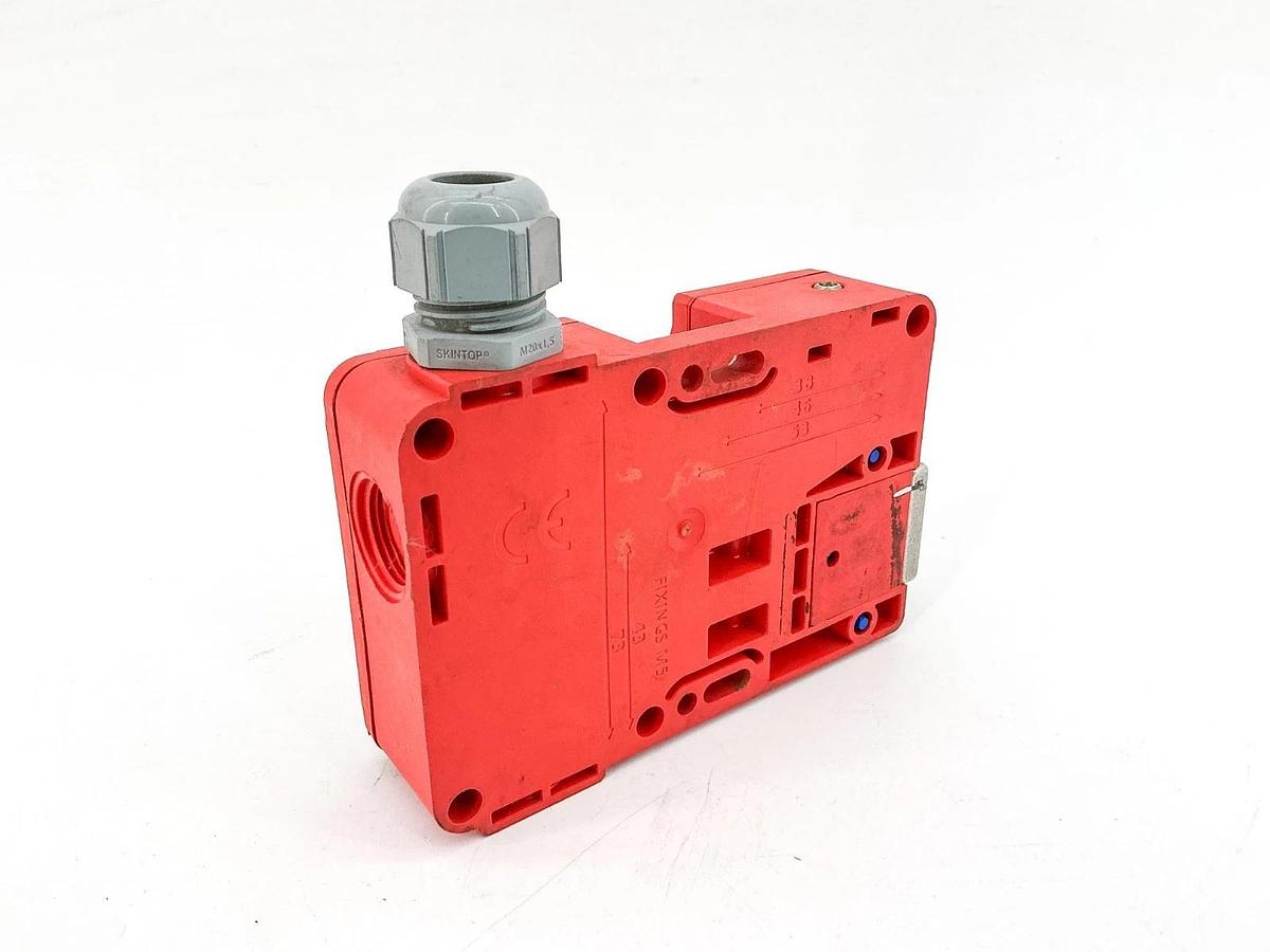 Used Allen Bradley 440G-T27121 Guardmaster Lock Switch 24V Ser.E TLSZL-GD2