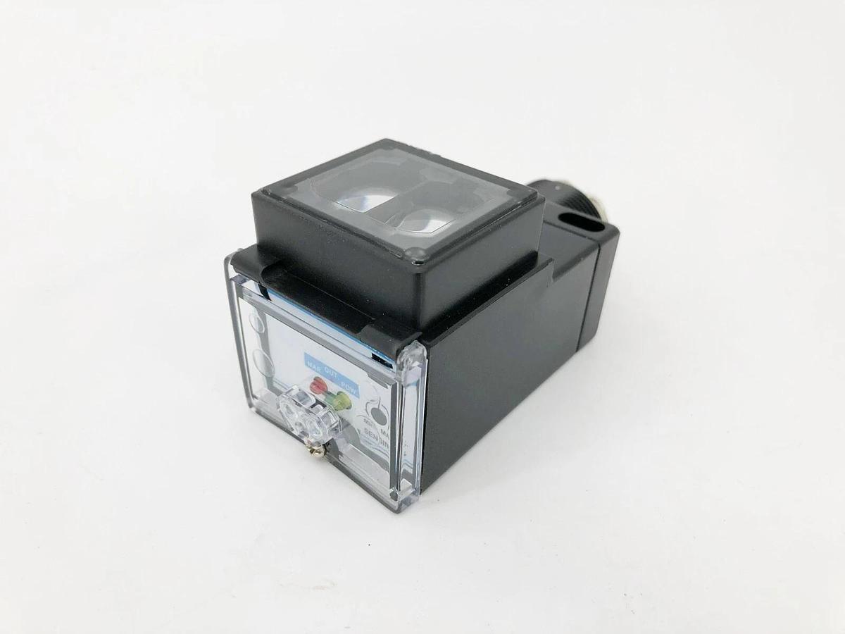 New Eaton 1450E-6547 Non-Polarized Reflex Photoelectric Sensor 30FT. 10-40VDC