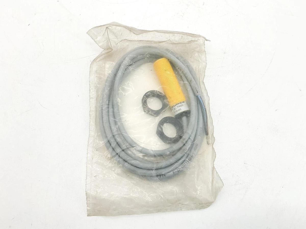 New Turck BI5-S18-AN7X Inductive Sensor 10-30VDC 150mA T1714000