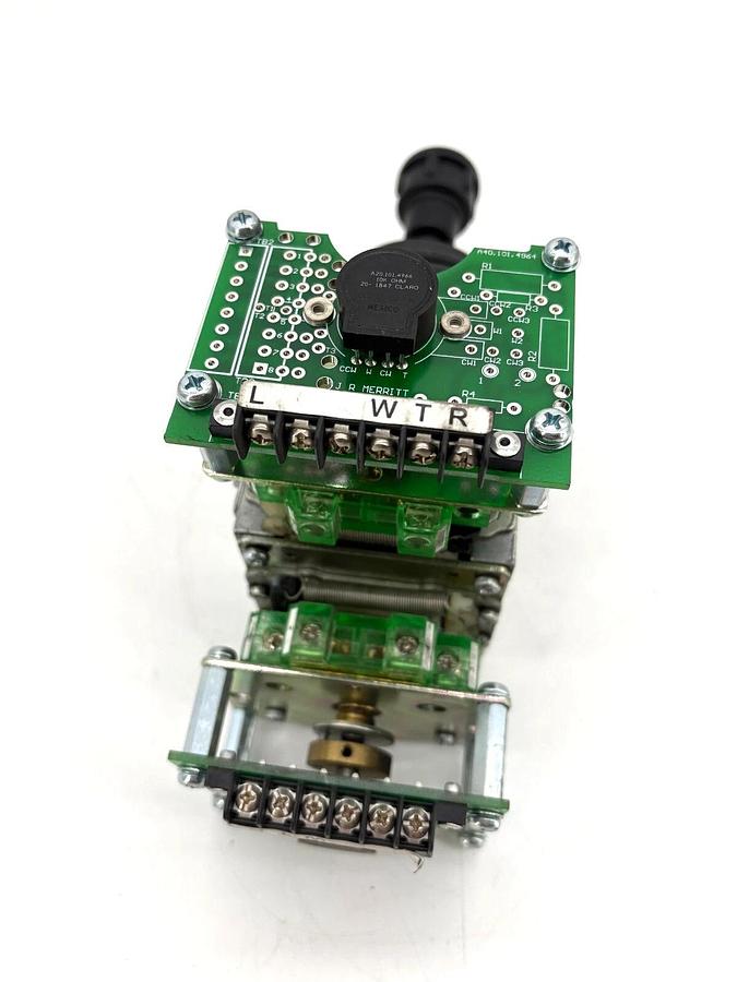 New J.R. Merritt Controls VNSOEA-14031 2-Axis Joystick Spring Returns to Center