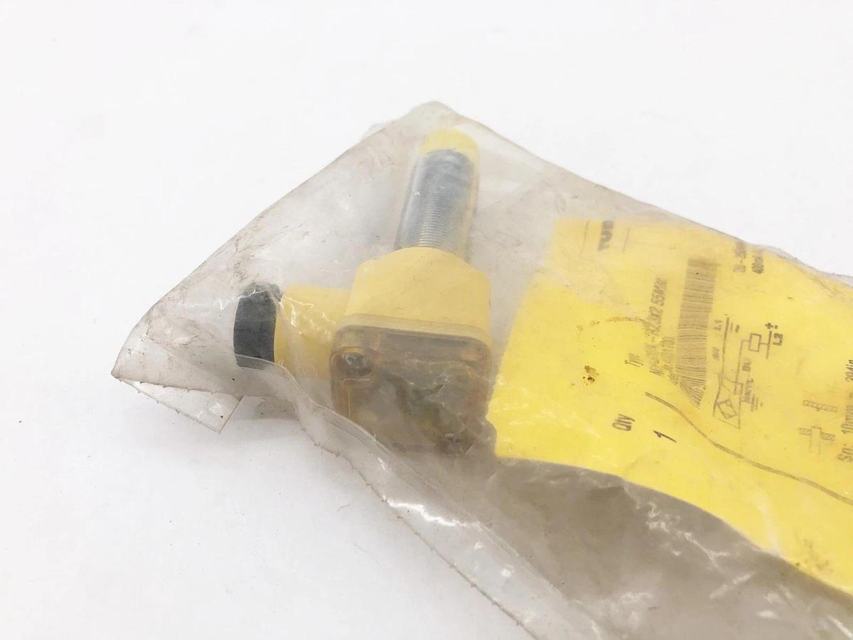 New Turck NI10-G18SK-RZ3X2 55MM Proximity Sensor 20-250VAC 4331700 - No Box