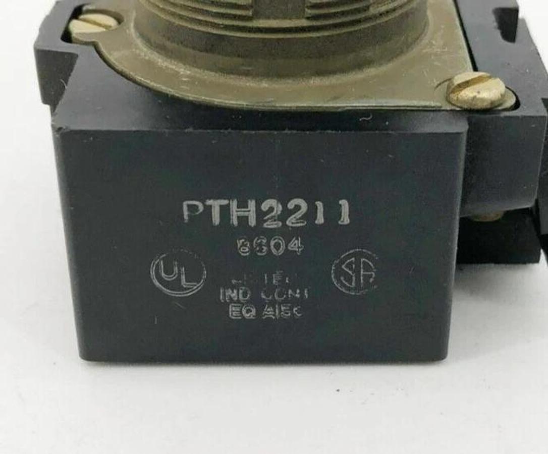 New Micro Switch PTH2211 Illuminated Pushbutton 120V