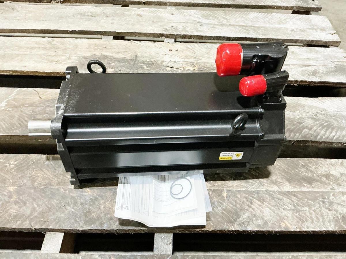 New Allen Bradley MPM-B1653F-MJ72AA AC Servo Motor 480V 4000RPM 3PH 34.9A Ser.A