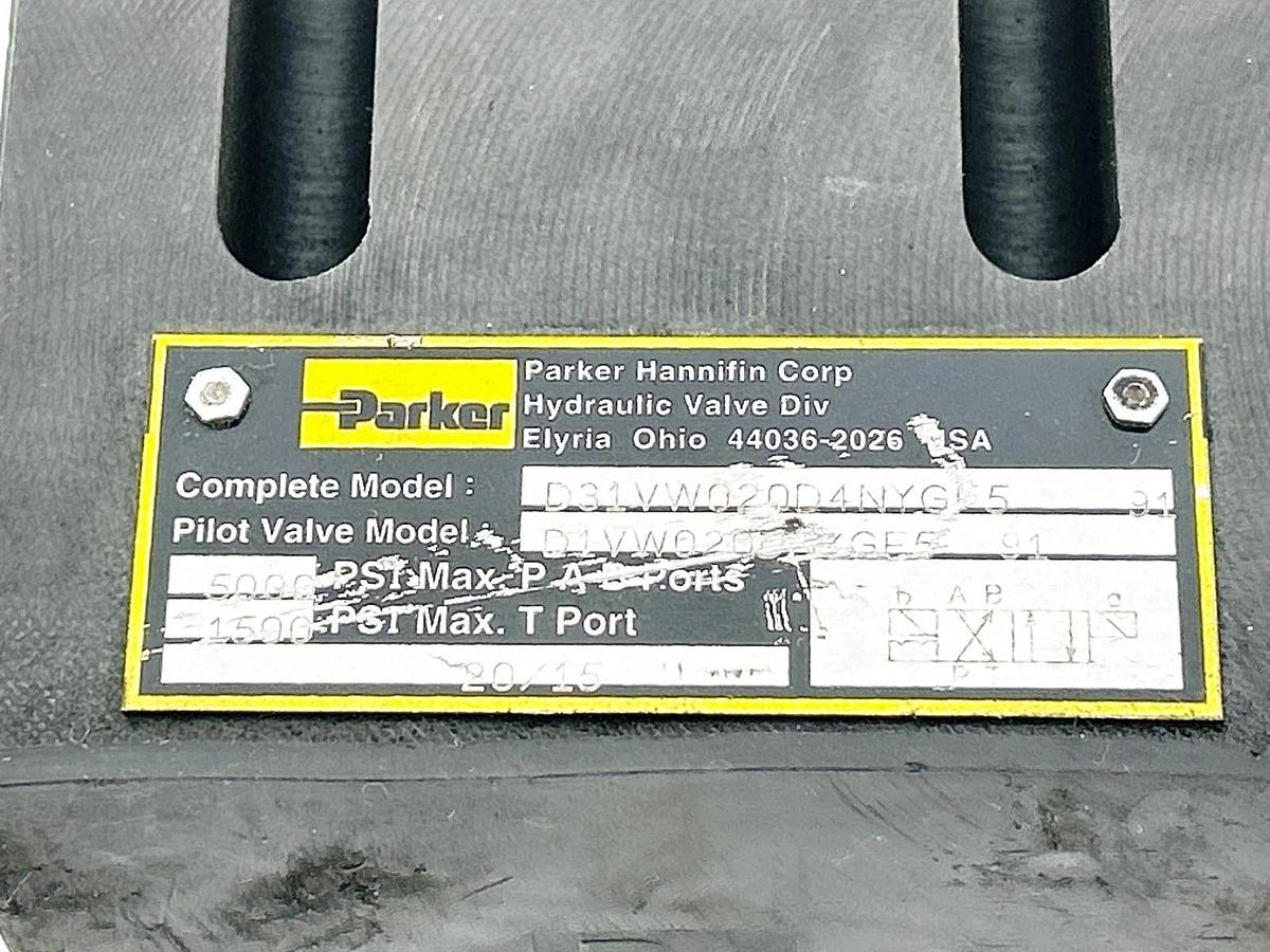 New Parker D31VW020D4NYGF5-91 Hydraulic Valve Base Unit Only 5000PSI