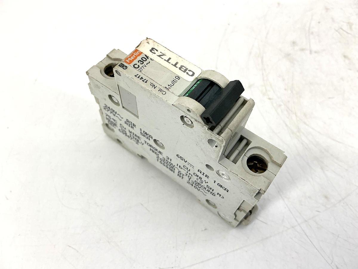 Used Merlin Gerin 17417 Miniature Circuit Breaker 1-Pole 30A 277VAC 50/60HZ